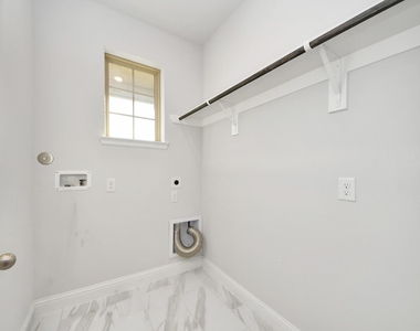4251 Colony Lane - Photo Thumbnail 7