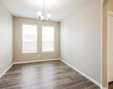 12210 Zenith Ridge Way - Photo Thumbnail 3