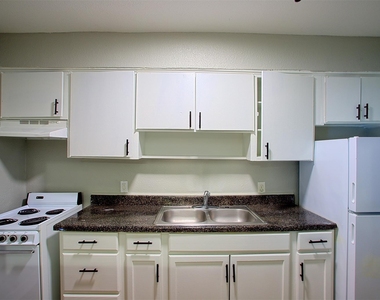 1419 Hawthorne - Photo Thumbnail 2