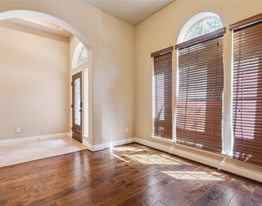 27111 Hardwick Hills Lane - Photo Thumbnail 4