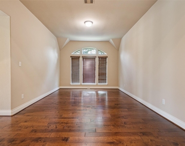 27111 Hardwick Hills Lane - Photo Thumbnail 9