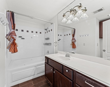 1602 Elgin Street - Photo Thumbnail 9