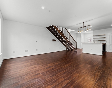 1602 Elgin Street - Photo Thumbnail 1