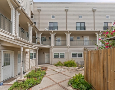 1602 Elgin Street - Photo Thumbnail 16