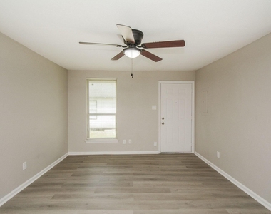 6014 Collingsworth Street - Photo Thumbnail 13