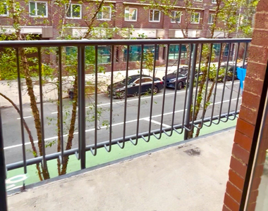12th St & 3rd Ave - Photo Thumbnail 2