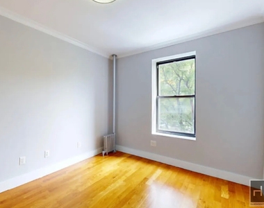 West 110th Street - Photo Thumbnail 7