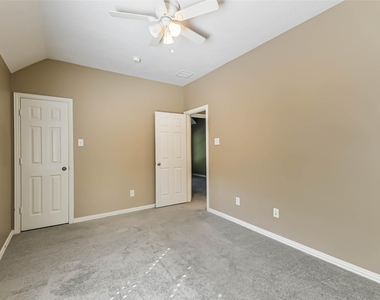 15 Filigree Pines Place - Photo Thumbnail 41