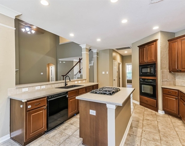 15 Filigree Pines Place - Photo Thumbnail 15