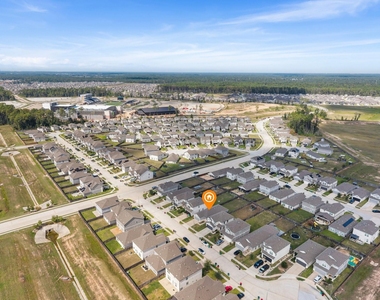 23426 Wrexham Street - Photo Thumbnail 3