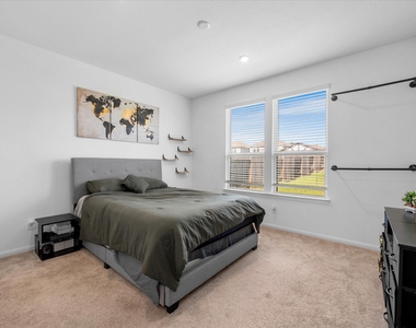23426 Wrexham Street - Photo Thumbnail 17