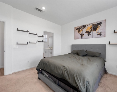 23426 Wrexham Street - Photo Thumbnail 18