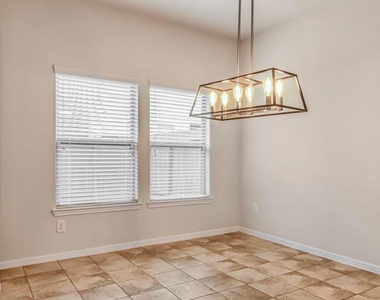 13530 Vista De Oro Street - Photo Thumbnail 10
