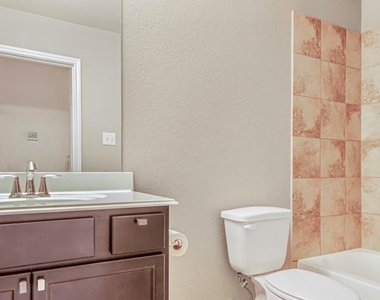 13530 Vista De Oro Street - Photo Thumbnail 17