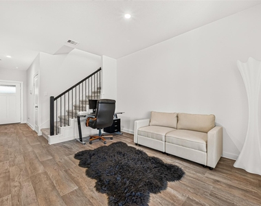 1707 Portorosso Drive - Photo Thumbnail 15