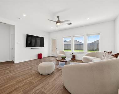 1707 Portorosso Drive - Photo Thumbnail 7