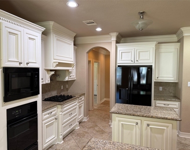 19841 S Plantation Estates Drive - Photo Thumbnail 6