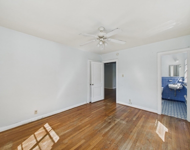 1823 W Main Street - Photo Thumbnail 11