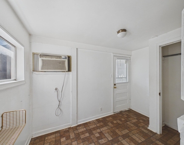 1823 W Main Street - Photo Thumbnail 16