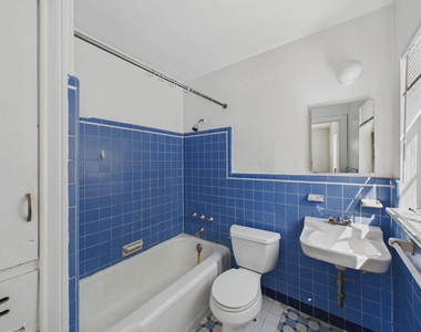 1823 W Main Street - Photo Thumbnail 12