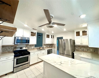 3411 Cannon Ridge Drive - Photo Thumbnail 7