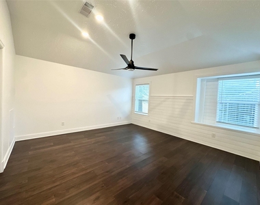 3411 Cannon Ridge Drive - Photo Thumbnail 14