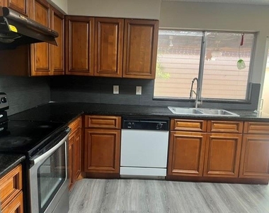 12345 S Dairy Ashford Road - Photo Thumbnail 5