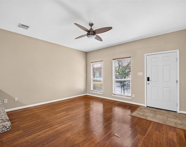 2212 Naomi Street - Photo Thumbnail 6
