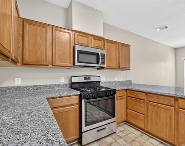 2212 Naomi Street - Photo Thumbnail 9