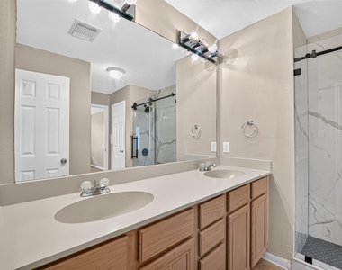 2212 Naomi Street - Photo Thumbnail 16