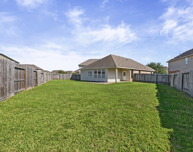 20723 Waterfall Rain Court - Photo Thumbnail 31