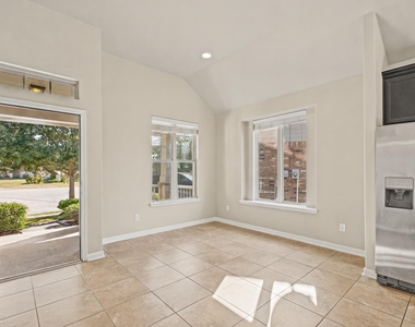 20723 Waterfall Rain Court - Photo Thumbnail 7