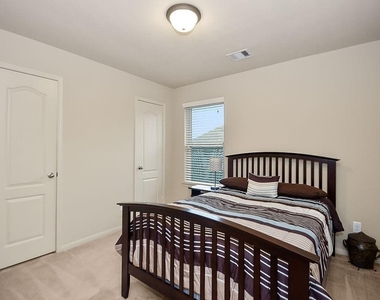 5201 Pale Sage Lane - Photo Thumbnail 20