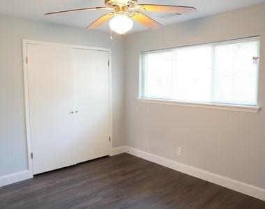 5715 Portal Drive - Photo Thumbnail 29