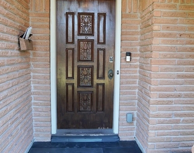 5715 Portal Drive - Photo Thumbnail 2