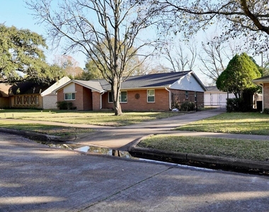 5715 Portal Drive - Photo Thumbnail 1