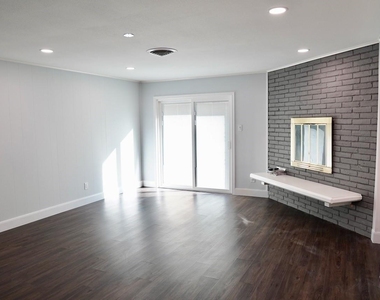 5715 Portal Drive - Photo Thumbnail 23