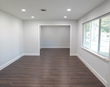 5715 Portal Drive - Photo Thumbnail 13