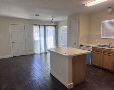 19434 Fletcher Way Drive - Photo Thumbnail 8