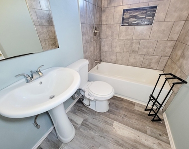 4817 Lawndale Street - Photo Thumbnail 17