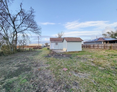 4817 Lawndale Street - Photo Thumbnail 24
