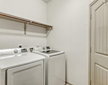 25522 Marmite Drive - Photo Thumbnail 7