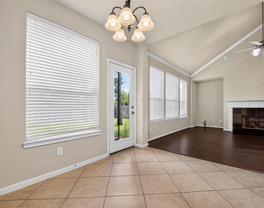 93 S Rocky Point Circle - Photo Thumbnail 24