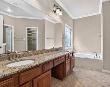 93 S Rocky Point Circle - Photo Thumbnail 31