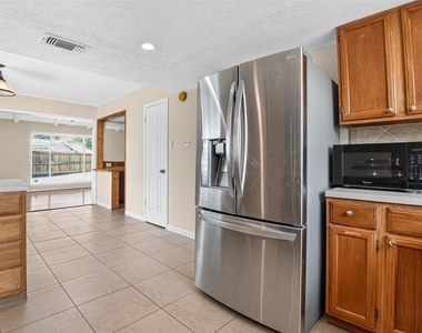 10518 Quail Ridge Lane - Photo Thumbnail 21
