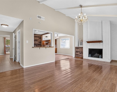 10518 Quail Ridge Lane - Photo Thumbnail 15
