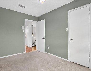 10518 Quail Ridge Lane - Photo Thumbnail 30