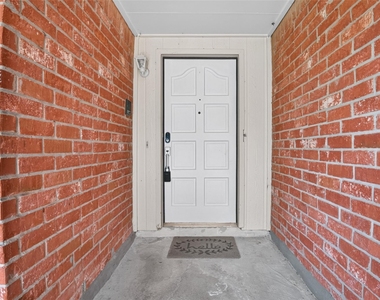 10518 Quail Ridge Lane - Photo Thumbnail 5