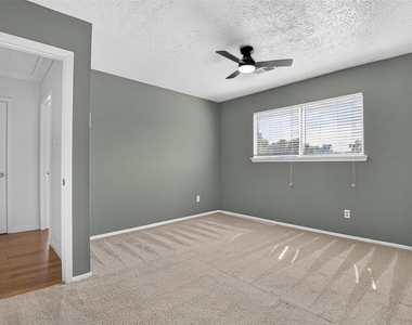 10518 Quail Ridge Lane - Photo Thumbnail 32