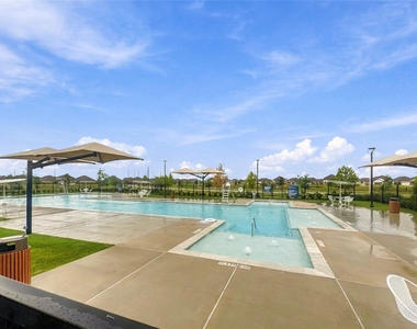 26607 Golden Heather Lane - Photo Thumbnail 17